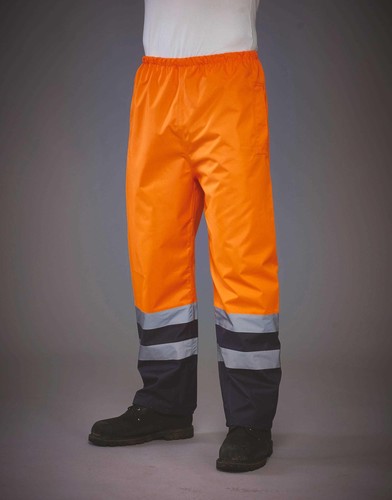 Pantaloni sopra pantaloni